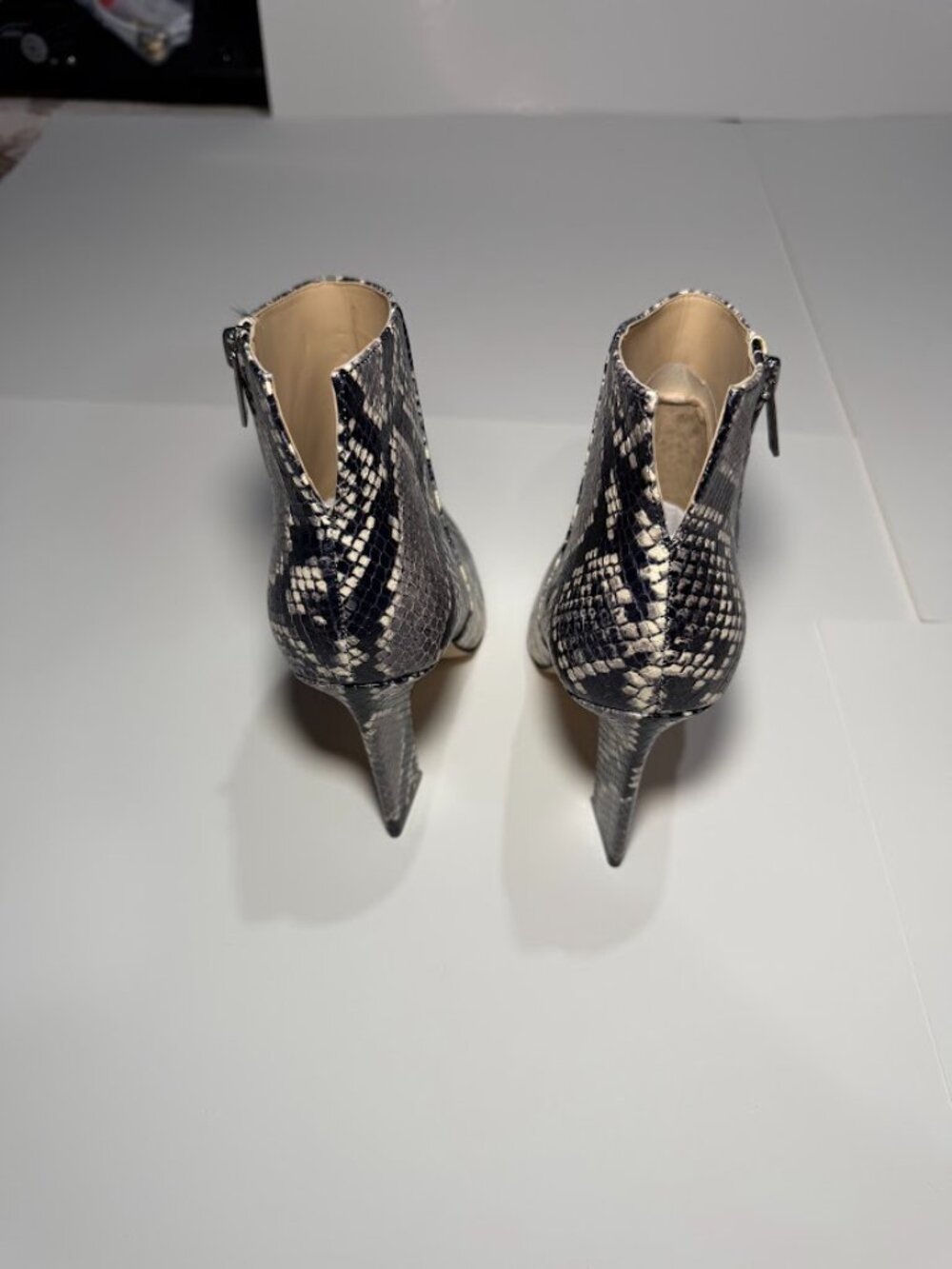 Marc Fisher Snakeskin Print Ankle Booties Heels Size 8.5 - Picture 3 of 8